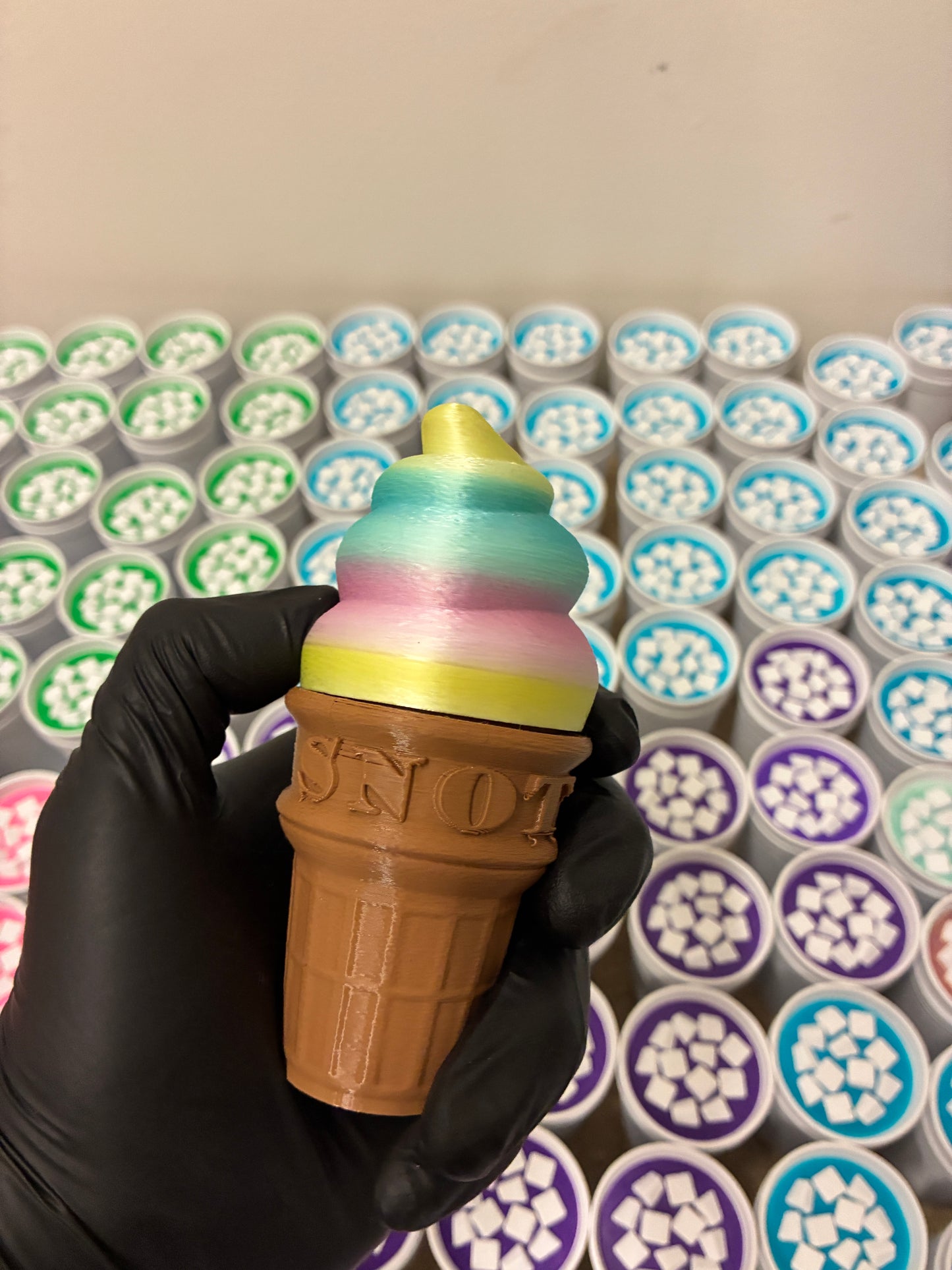 3.5 Ice Cream Screw Top Smell Proof Container
