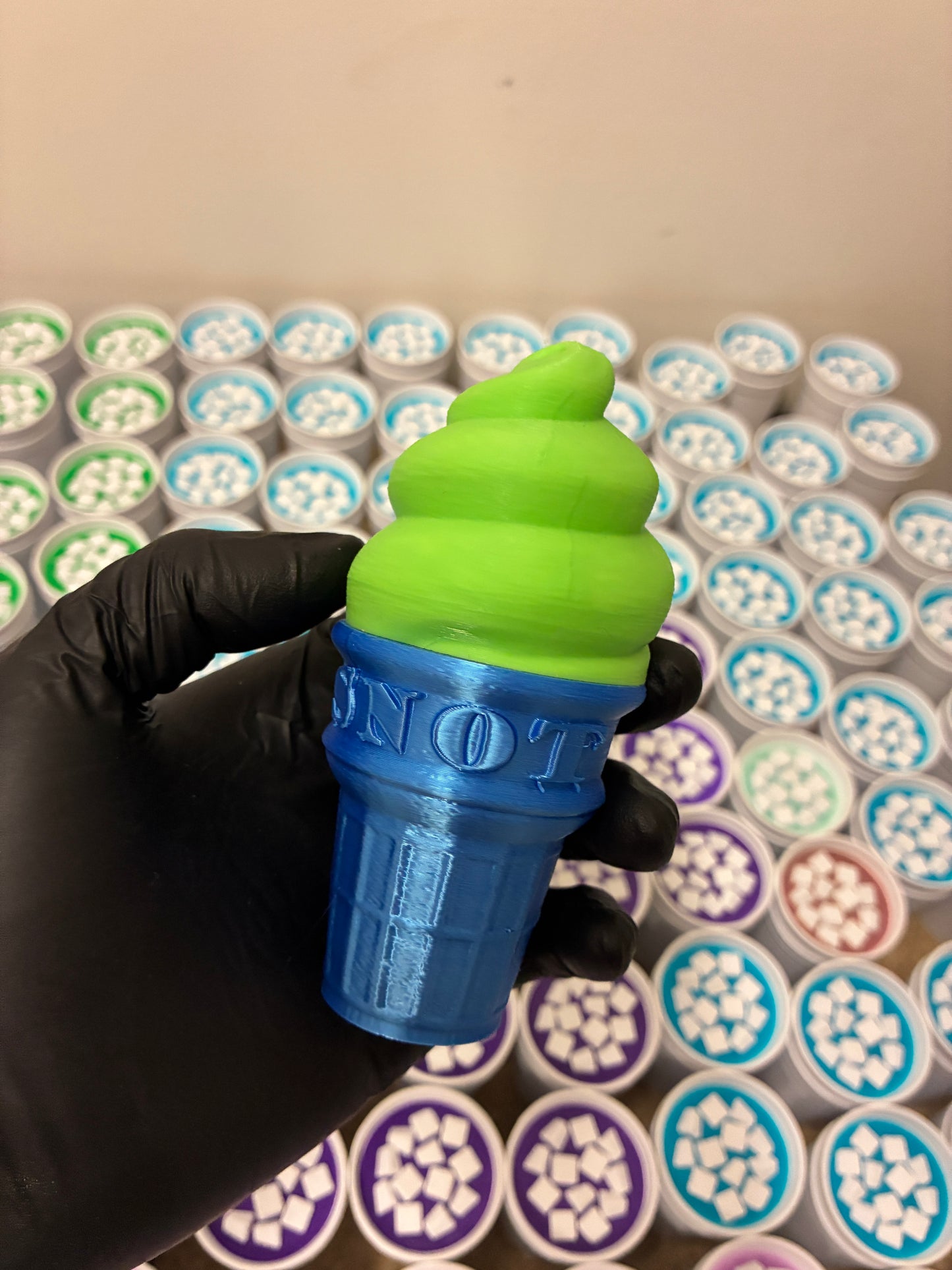 3.5 Ice Cream Screw Top Smell Proof Container